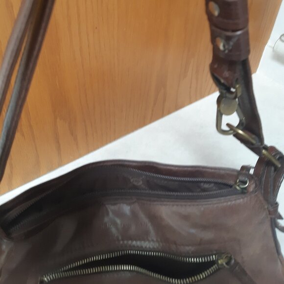 Brown soft genuine leather convertible Derek Alexander bag - Picture 5 of 14